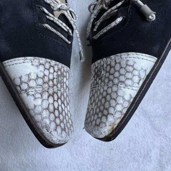 Chanel Suede Kitten Heel Pumps Snakeskin Cap Toe CC Logo Lace Up 37.5 - Picture 6 of 12